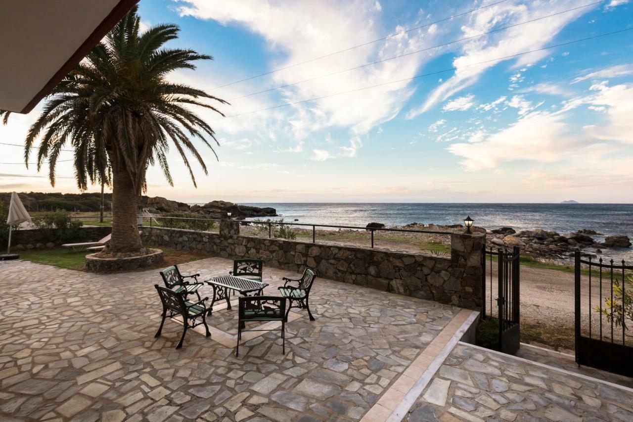 Pericles Villa