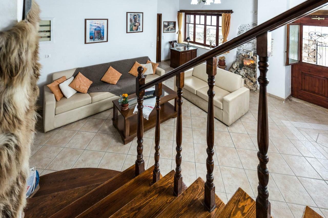 Pericles Villa *